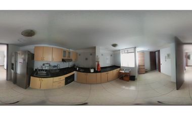 Alquilo Amplio apartamento PentHouse Dúplex frente a chipichape Norte