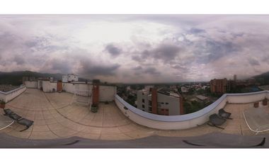 Alquilo Amplio apartamento PentHouse Dúplex frente a chipichape Norte