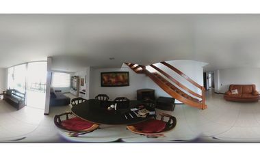 Alquilo Amplio apartamento PentHouse Dúplex frente a chipichape Norte