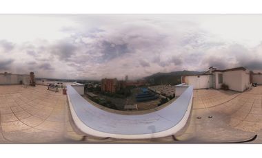 Alquilo Amplio apartamento PentHouse Dúplex frente a chipichape Norte