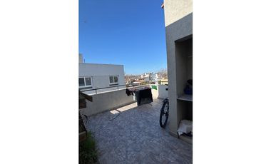 CON LA COMPRA DE ESTE 2 AMBIENTES TE REGALAMOS LA COCHERA