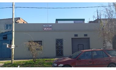 Urdaneta 17, entre Cristiania y Albarracín - Vivienda y local