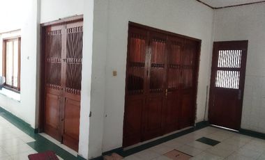 rumah tengah kota ungaran yang sejuk