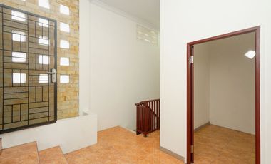 Rumah Luas 4 Kamar 6 Menit ke RS Mustika Medika Dibantu KPR J-32270