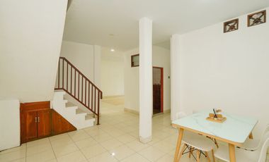 Rumah Luas 4 Kamar 6 Menit ke RS Mustika Medika Dibantu KPR J-32270