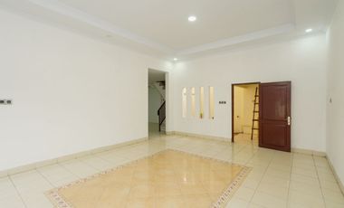 Rumah Luas 4 Kamar 6 Menit ke RS Mustika Medika Dibantu KPR J-32270