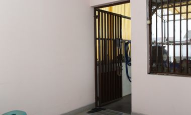 Jual Rumah 2 Lantai Strategis Dekat Stasiun Palmerah Siap KPR J-18457
