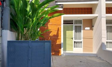 Rumah 16 Menit ke Boxies 123 Mall SHM Hadap Utara Siap KPR J-33949