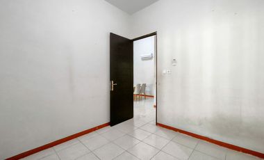 Rumah Renov Semi FF Dkt Kampung Pelangi Waterpark