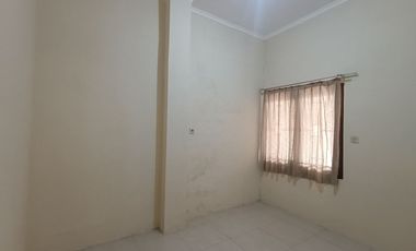 Rumah 2 Lt SHM 15 Menit ke Lagoon Avenue Mall Bekasi Siap KPR J-34879