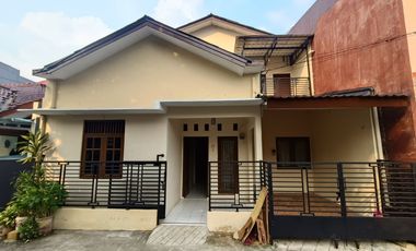 Rumah 2 Lt SHM 15 Menit ke Lagoon Avenue Mall Bekasi Siap KPR J-34879