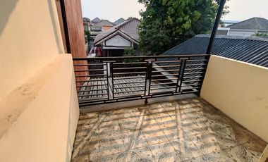 Rumah 2 Lt SHM 15 Menit ke Lagoon Avenue Mall Bekasi Siap KPR J-34879