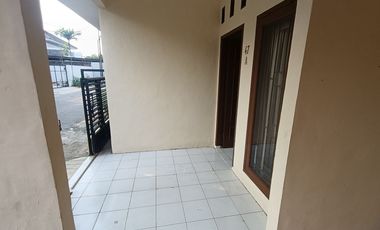 Rumah 2 Lt SHM 15 Menit ke Lagoon Avenue Mall Bekasi Siap KPR J-34879