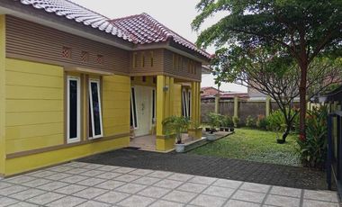 Di jual  Rumah Nyaman dan Asri Lokasi Strategis di Demang Lebar Daun