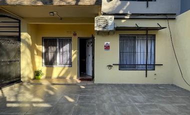 Departamento Tipo Casa en alquiler en Moron Sur