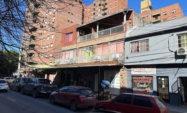 LOCALES CON VIVIENDAS EN BLOQUE