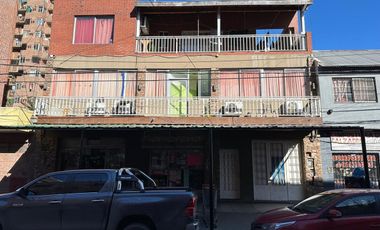 LOCALES CON VIVIENDAS EN BLOQUE