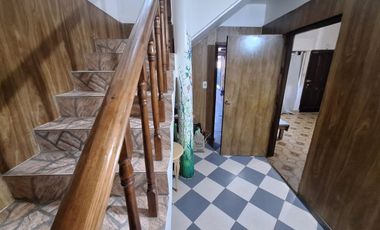 CASA VENTA 6 AMBIENTES LOMAS DE ZAMORA A/ CREDITO