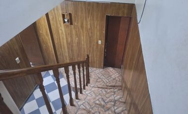 CASA VENTA 6 AMBIENTES LOMAS DE ZAMORA A/ CREDITO
