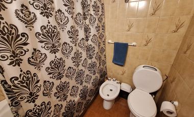 CASA VENTA 6 AMBIENTES LOMAS DE ZAMORA A/ CREDITO
