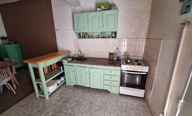 CASA VENTA 6 AMBIENTES LOMAS DE ZAMORA A/ CREDITO