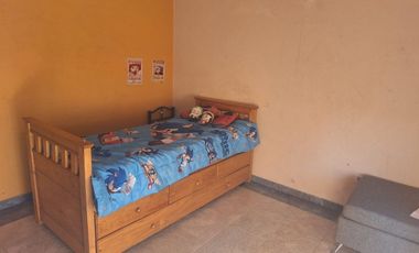 CASA VENTA 6 AMBIENTES LOMAS DE ZAMORA A/ CREDITO