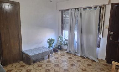 CASA VENTA 6 AMBIENTES LOMAS DE ZAMORA A/ CREDITO