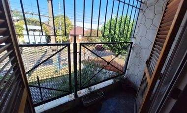 CASA VENTA 6 AMBIENTES LOMAS DE ZAMORA A/ CREDITO