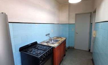 Venta Avellaneda Departamento 3 Amb + Dependencia