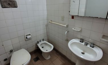 Venta Avellaneda Departamento 3 Amb + Dependencia