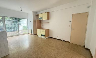 Casa 3amb. c/dependencia y cochera