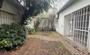 Casa 3amb. c/dependencia y cochera