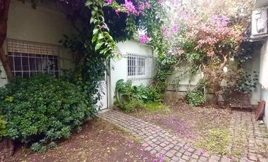 Casa 3amb. c/dependencia y cochera
