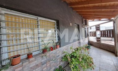 ALQUILER CASA 4 DORMITORIOS EN PLOTTIER