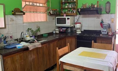 VENTA CASA 3 AMBIENTES, BERNAL OESTE