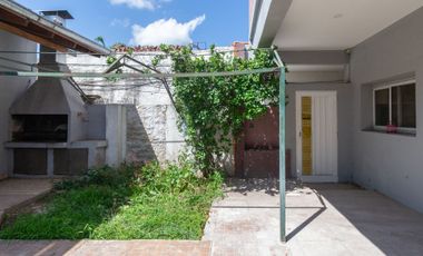 DEPARTAMENTO  4 AMBIENTES Y QUINCHO CIUDADELA