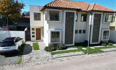 Casa en Venta en CONDOMINIO PIEDRA VERDE