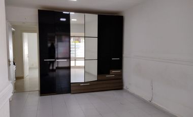 VENTA CASA CENTRICA 5 DORMITORIOS CENTRO
