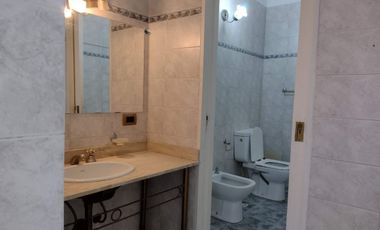 VENTA CASA CENTRICA 5 DORMITORIOS CENTRO