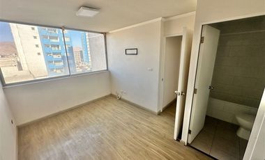 Departamento en Venta en Condominio Las Rocas piso 5 - Alto Hospicio (2 estacionamientos)