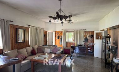 CASA QUINTA VENTA GENERAL FERNANDEZ ORO