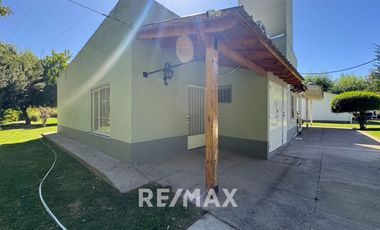 CASA QUINTA VENTA GENERAL FERNANDEZ ORO