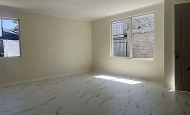 Casa en Venta en Venta Casa, 3D 1B 2E, Los Rubíes, San Bernardo.