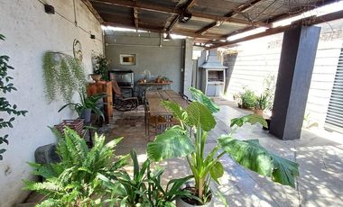 VENTA GALPON + CASA  3 DORMITORIOS APTO CREDITO