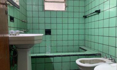CASA MULTIFAMILIAR 6 AMB VENTA LOMAS DE ZAMORA