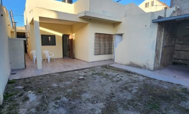 Casa en alquiler en Villa Dominico
