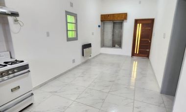 Casa en alquiler en Villa Dominico