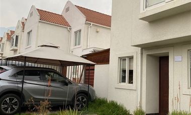 Casa en Venta en Quebrada de Macul 7859