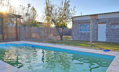 HERMOSO TERRENO CON PILETA Y QUINCHO CERRADO