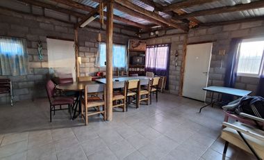 HERMOSO TERRENO CON PILETA Y QUINCHO CERRADO